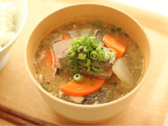 【腸活玉アレンジ】鯖缶と根菜の味噌汁
